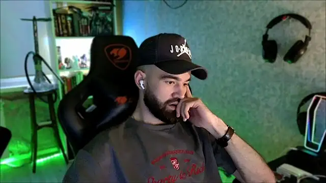 _Serious_Man Webcamshow