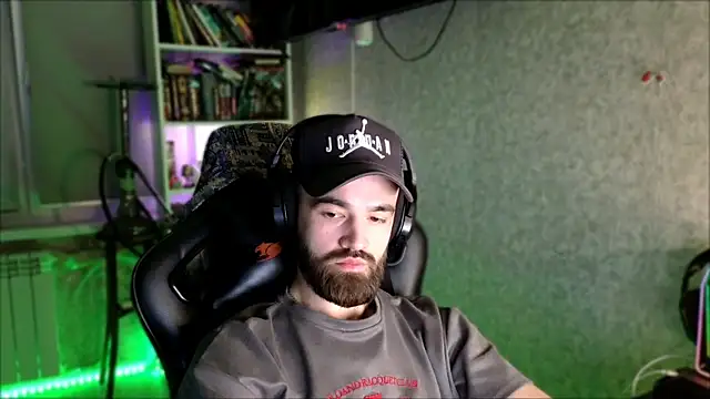 _Serious_Man Webcam show