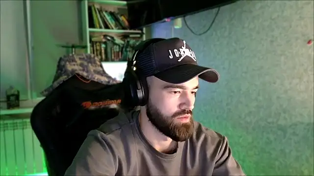 _Serious_Man Webcam-Show