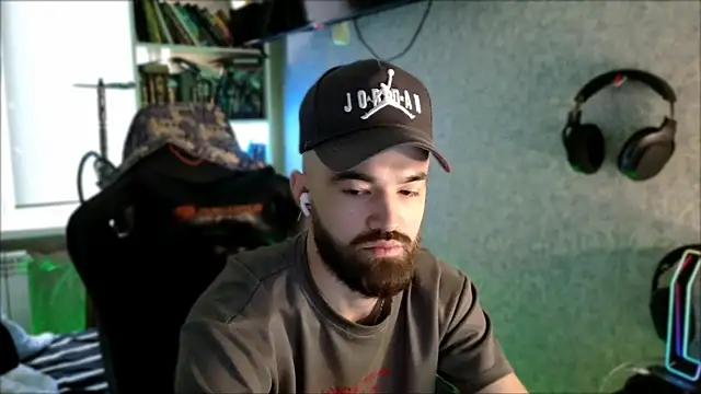 _Serious_Man webkamerás műsora