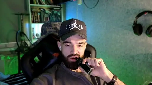 _Serious_Man's Webcam Show