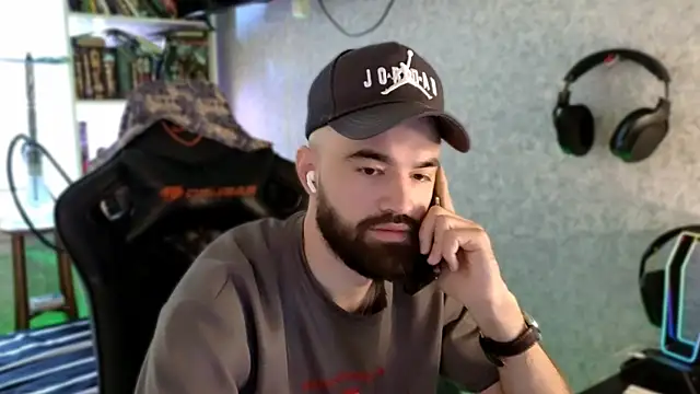 _Serious_Man Show Webcam