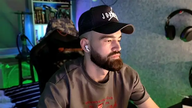 _Serious_Man webkamerás műsora