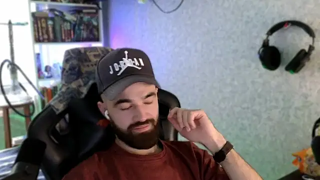 _Serious_Man Webcam-Show