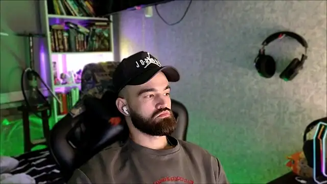 _Serious_Man Show Webcam