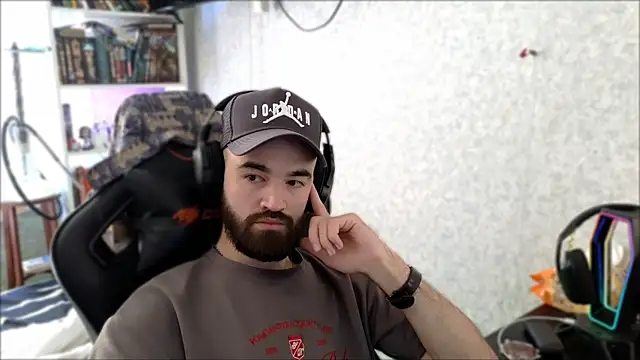 _Serious_Man webkamerás műsora