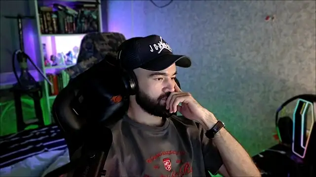 Show de _Serious_Man na webcam