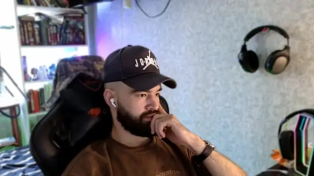 _Serious_Man Webcam-Show
