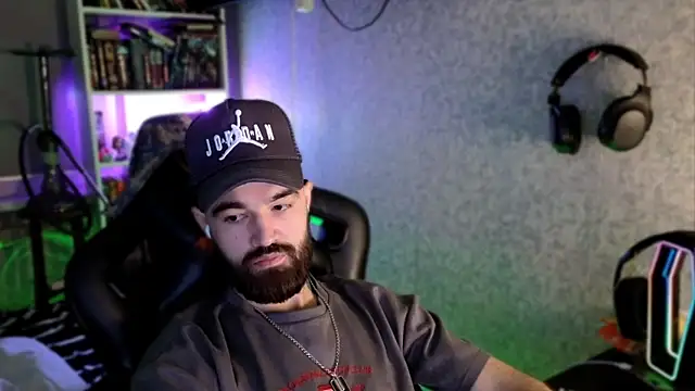 _Serious_Mann Webbikameraesitys