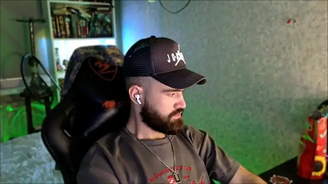 _Serious_Man Webcam-Show