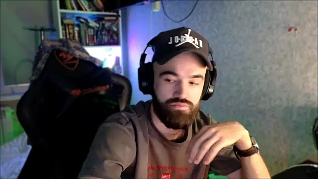 _Serious_Man webkamerás műsora
