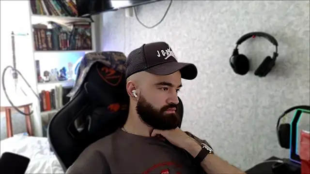 _Serious_Man Webcam-Show