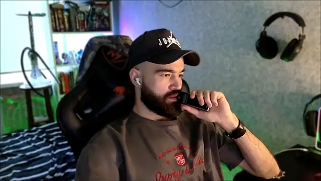 _Serious_Man Webcamshow