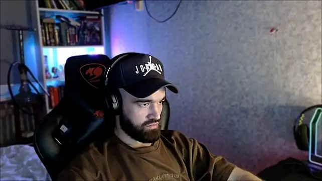 _Serious_Mann Webbikameraesitys