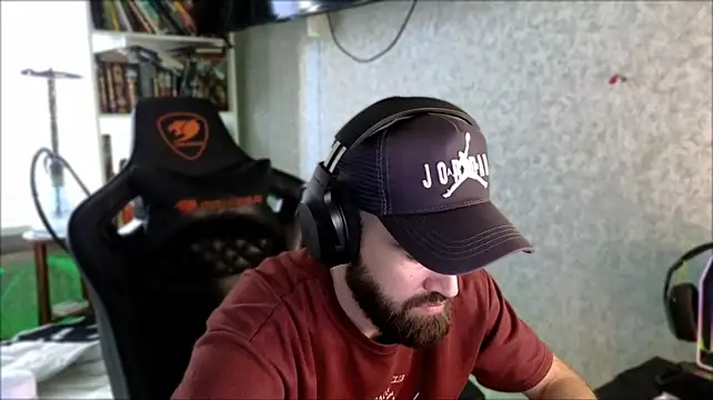 _Serious_Man Webcam-Show