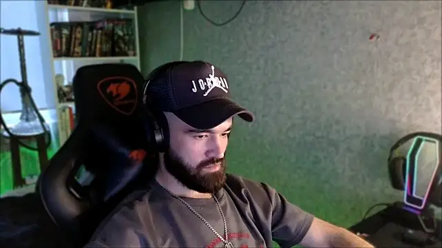 _Serious_Man webkamerás műsora
