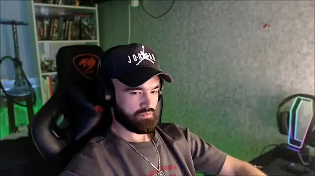 _Serious_Man webkamerás műsora