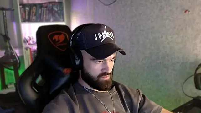 _Serious_Man Webcam-Show
