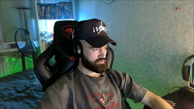_Serious_Man webkamerás műsora