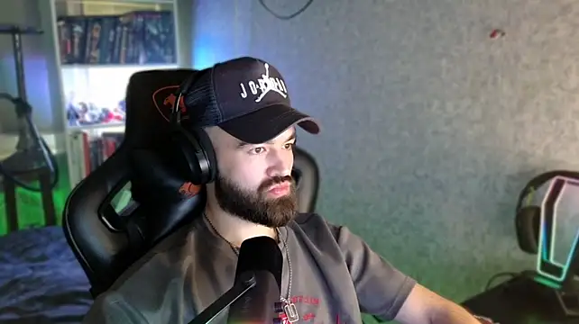 _Serious_Man Webcam-Show