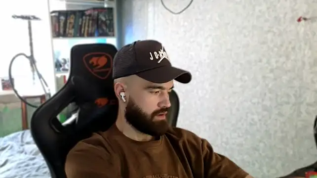_Serious_Man Webcam-Show