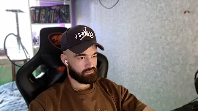 _Serious_Man Webcam-Show