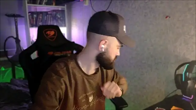 Webkamerová show _Serious_Man
