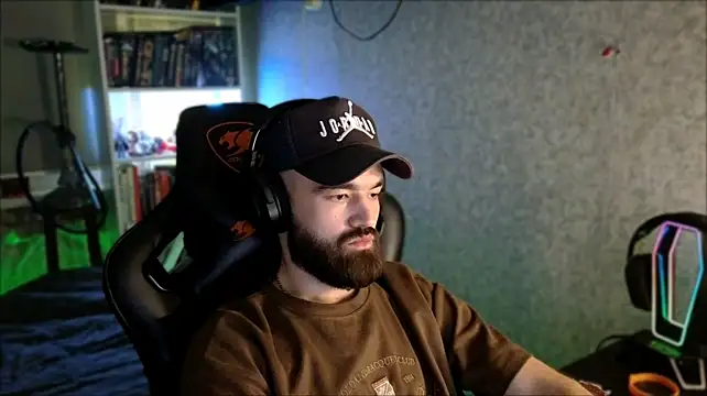 _Serious_Man webkamerás műsora