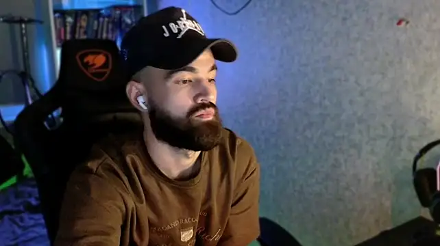 _Serious_Man Webcam-Show