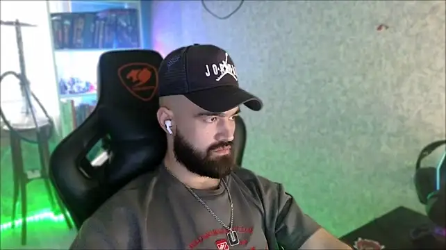 Webkamerová show _Serious_Man