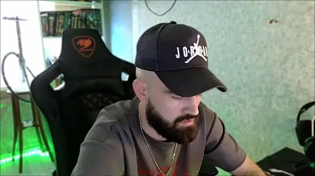 _Serious_Man Webcam-Show