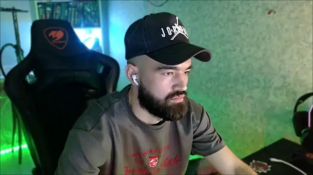_Serious_Mann Webbikameraesitys
