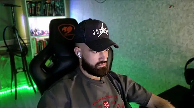 _Serious_Man Show Webcam