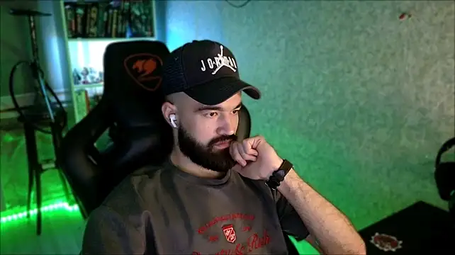 _Serious_Man's Webcam Show