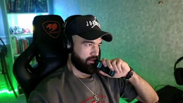 _Serious_Man Webcam show