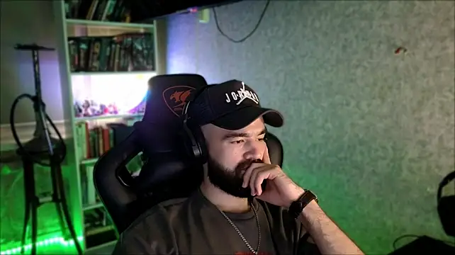 _Serious_Man Webcam-Show