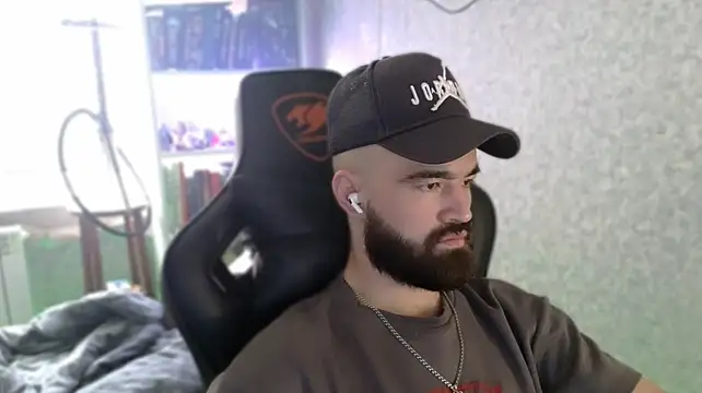 _Serious_Man Show Webcam