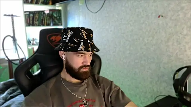 _Serious_Man webkamerás műsora