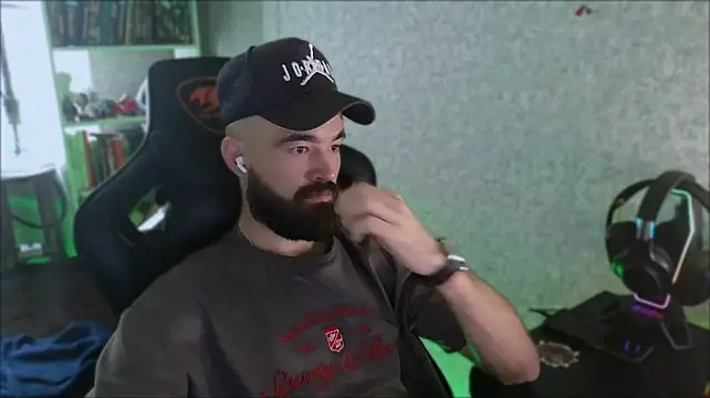 _Serious_Man Шоу с уебкамера