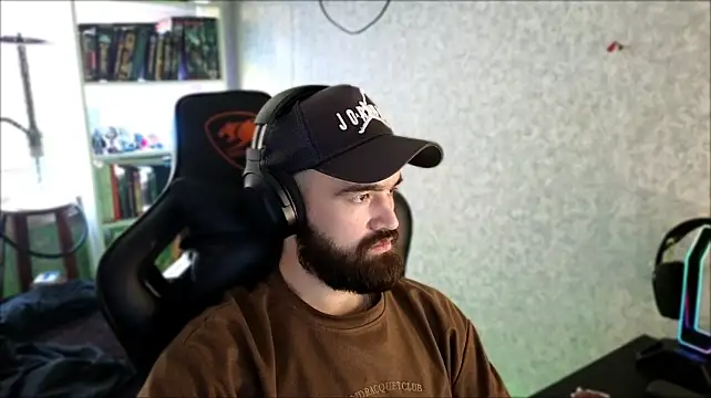 _Serious_Man Webcam-Show