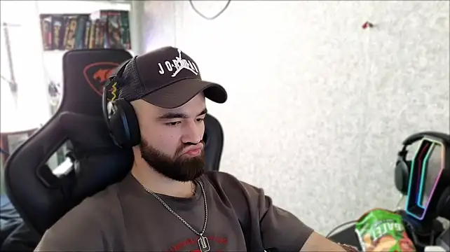 _Serious_Man Webcam-Show