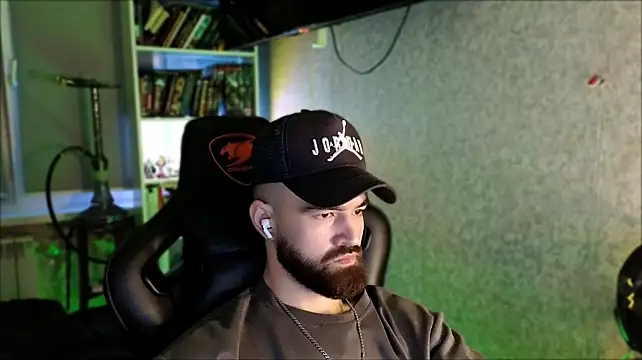 _Serious_Man Webcam-Show