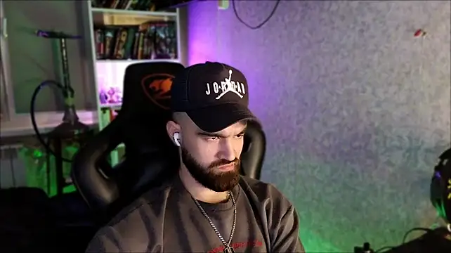 _Serious_Man Webcam-Show