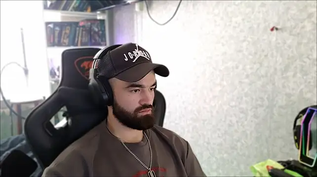 Webkamerová show _Serious_Man