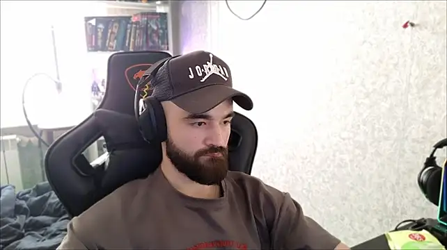 _Serious_Mann Webbikameraesitys