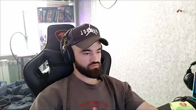 _Serious_Man Webcam-Show