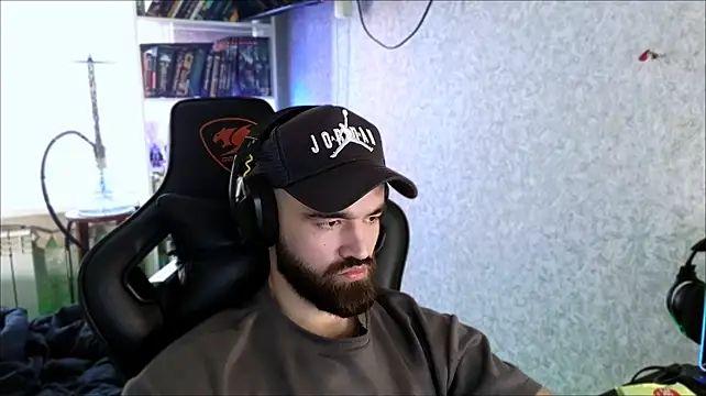 _Serious_Mann Webbikameraesitys