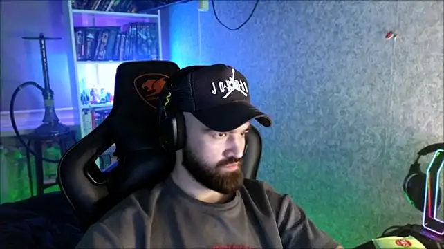 _Serious_Man Webcam-Show