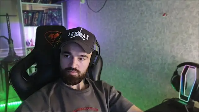 _Serious_Man Webcam-Show