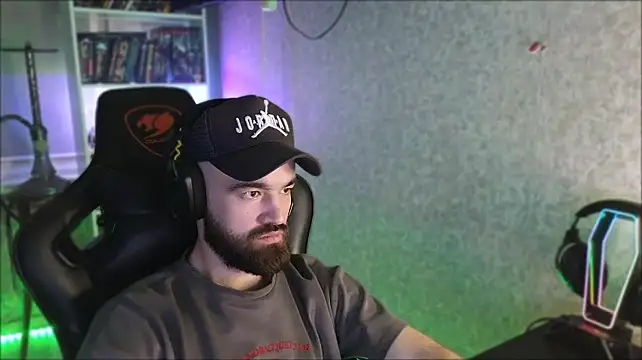 _Serious_Man Show Webcam